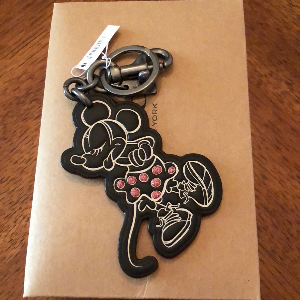 🖤🖤NWT Coach keychain Minnie Mouse🖤🖤